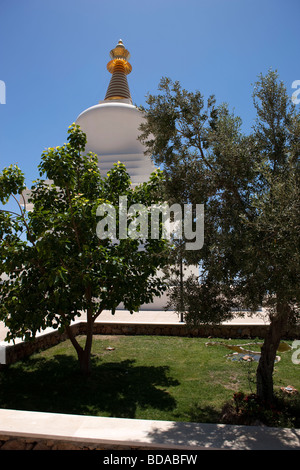 Atemberaubende und neue Aufklärung Stupa buddhistischen Tempel. Benalmadena. Costa del Sol Andalusien. Spanien. Europa Stockfoto