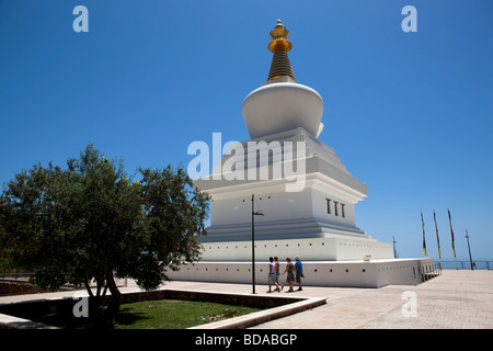 Atemberaubende und neue Aufklärung Stupa buddhistischen Tempel. Benalmadena. Costa del Sol Andalusien. Spanien. Europa Stockfoto