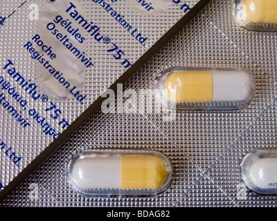 Oseltamivir Tamiflu Kapseln 75MG in einer Blisterverpackung. Stockfoto