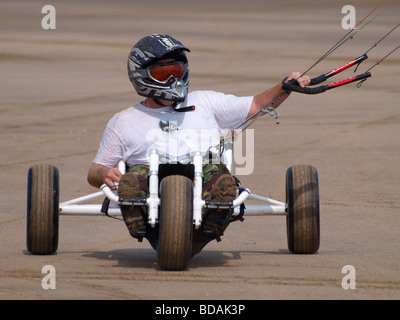 Kite-Buggyfahren Westward Ho Devon Stockfoto