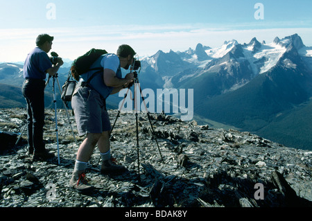 Fotografen fotografieren im Purcell Mountains Alpine Region, Bugaboo Provincial Park, BC, Britisch-Kolumbien, Kanada Stockfoto