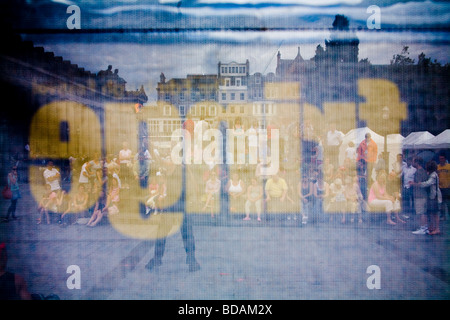 Straßenszenen aus Edinburgh Festival Fringe. Stockfoto