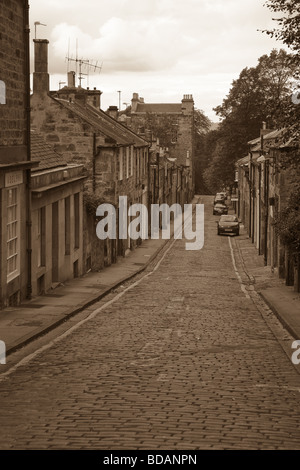 Ruhigen Straße in einem ruhigen Vorort von Edinburgh, Schottland Stockfoto