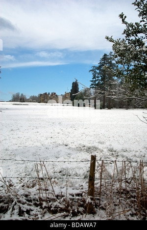 New Forest Schnee Hampshire UK Rhinefield House Hotel Stockfoto