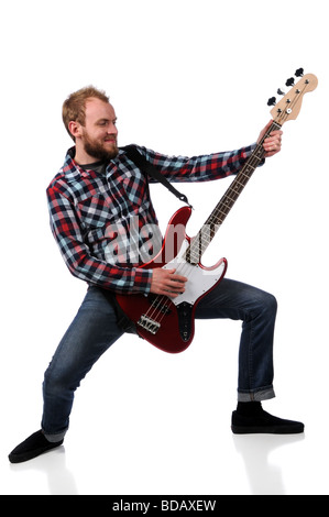 Junge Mann spielt Bassgitarre isoliert auf weißem Hintergrund Stockfoto