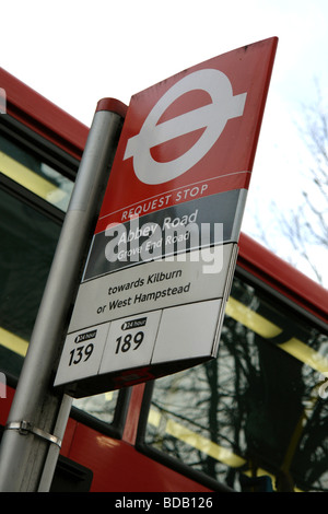 Abbey Road Bushaltestelle vor Abbey Road Studios St Johns Wood London England GB UK 2006 Stockfoto