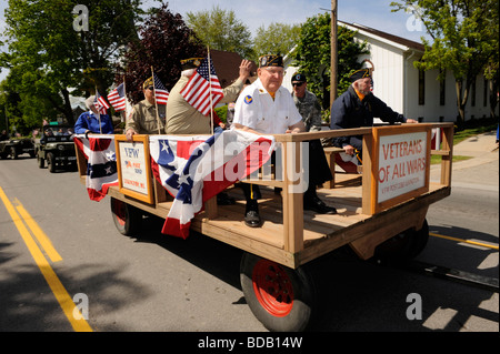 Militär-Veteranen im Juli 4. März patriotischen Parade Stockfoto