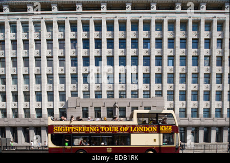 Adelaide House von London Bridge London Vereinigtes Königreich Stockfoto