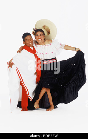 Porträt eines jungen Mannes mit einer Mitte erwachsenen Frau tanzen Stockfoto