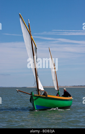 Möwe-Boot in der Nähe von Cordouan Stockfoto