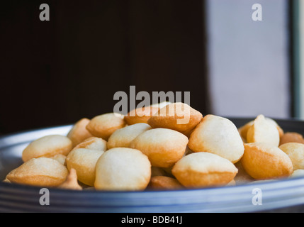 Pani Puri auf einer Garküche Stockfoto