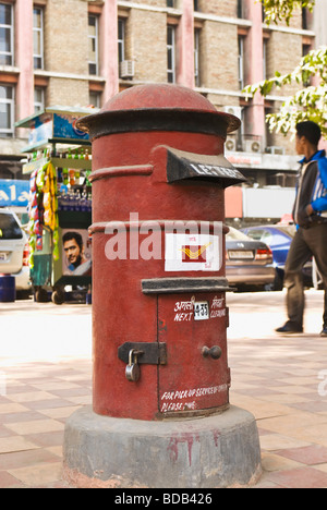 Postfach auf einer Straße, Neu-Delhi, Indien Stockfoto