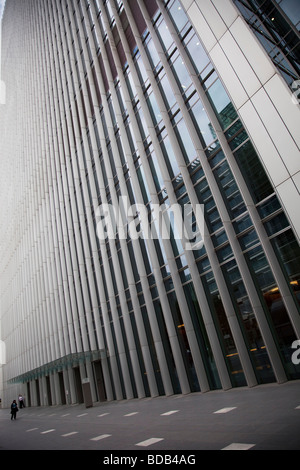 10 Upper Bank Street am Canada Square in der Nähe von Canary Wharf in East London finanziellen Bankenviertel Stockfoto