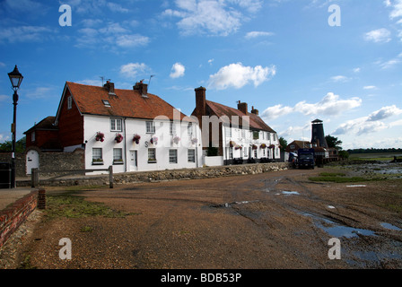 Langstone Chichester Harbour Hafen Royal Oak Gastwirtschaft Hampshire UK Mühle Vorland Stockfoto