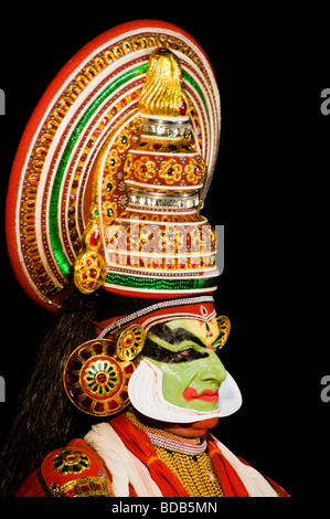 Kathakali Tänzer - stark stilisierte klassischen indischen Tanzdrama, Kerala, Indien Stockfoto