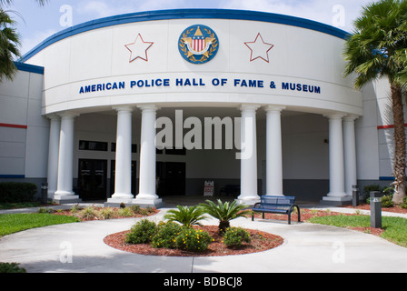 Eingang zum amerikanischen Polizei Hall Of Fame Museum in der Nähe von Titusville, Florida, USA Stockfoto