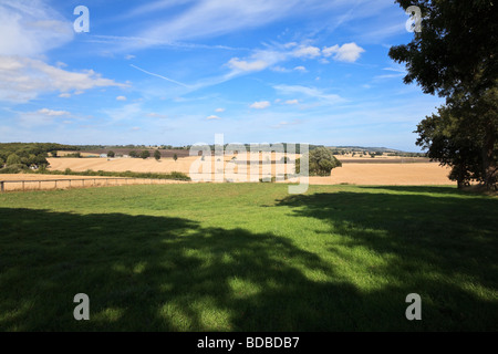 Blick vom Bilsington Kirche entlang des Rückens in Richtung Lympne Saxon Shore Weg Kent UK Stockfoto