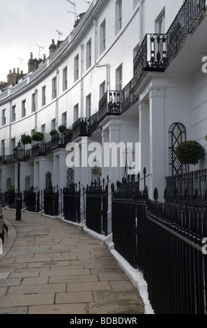 Pelham Crescent London SW7. Georgianischer Halbmond von Häusern in South Kensington um 1825 Royal Borough of Kensington und Chelsea England UK 2009 2000er Jahre Stockfoto