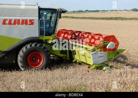 CLAAS Mähdrescher passend Fräser Tabelle Stockfoto