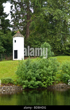 Der Pepper Pot Leuchtturm am Eingang der Caledonian Canal und Loch Ness in Fort Augustus, Schottland Stockfoto