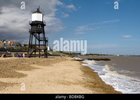 Historischer Leuchtturm an der Küste von Essex in Dovercourt, England Stockfoto