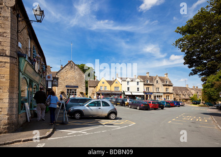 Marktplatz in Northleach, Gloucestershire in den englischen Cotswolds UK Stockfoto