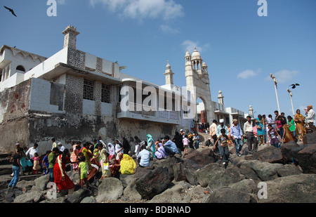 Die Haji Ali Dargah Mosque befindet sich in Mumbai Indien Stockfoto