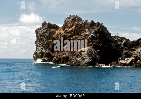 Segeln rund um vulkanische Insel Floreana, Galapagos-Inseln, Ecuador, Südamerika. Stockfoto