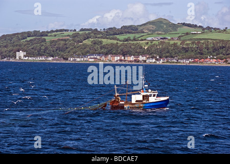 Angelboot/Fischerboot auf dem Firth of Clyde außerhalb Largs im westlichen Schottland Ayrshire Stockfoto