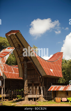 Indonesien Sulawesi Tana Toraja Pana traditionelle Tongkonan Häuser in abgelegenen ländlichen Dorf Stockfoto