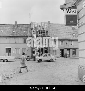 Geografie/Reisen, Deutschland, DDR, Dachwechsel, Juli 1990, Stockfoto