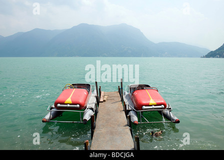 Tretauto Boote am Lago di Lugano, Schweiz Stockfoto