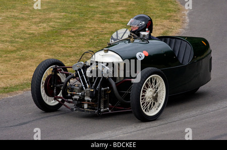 1928 Morgan Super Aero mit Fahrer Gary Caroline beim Goodwood Festival of Speed, Sussex, UK. Stockfoto