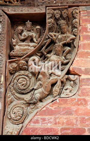 Geschnitzte hölzerne Detail Fassade Jagannath Tempel in der Nähe von Hanuman Dhoka Durbar Square Kathmandu-Nepal Stockfoto