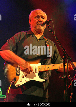 DIE Grillen--US-pop-Gruppe mit Sony Curtis im Jahr 2005 Stockfoto