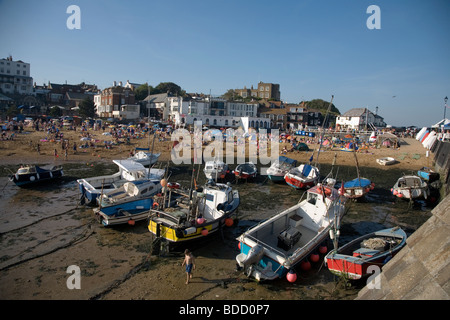 den Hafen und Strand in Broadstairs, Kent, England Stockfoto