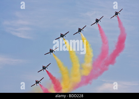 Spanische Luftwaffe BoerseBZ Águila während einer Flugshow in GIjón, Spanien Stockfoto