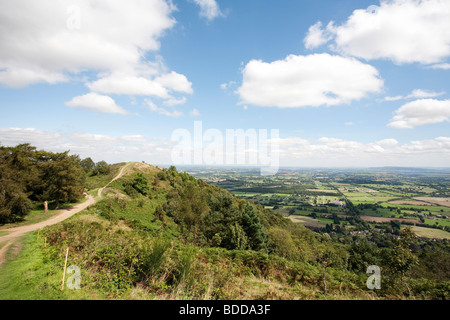 Wanderweg entlang des oberen Randes der Malvern hills Stockfoto