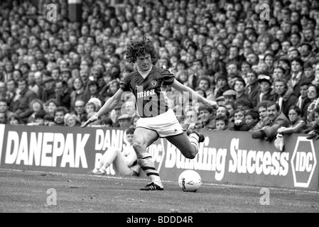 ASTON VILLA V MANCHESTER UNITED AT VILLA PARK 6/10/1984 französischer internationaler Fußballer Didier Six BILD VON DAVID BAGNALL Stockfoto