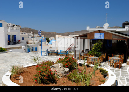 Eine schöne Aussicht von der Windmühle-Platz in der Altstadt Hora "The Village". Insel iOS, Kykladen, Griechenland, Europa. Stockfoto