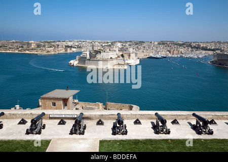 Ein Blick auf die drei Städte von den Upper Barrakka Gardens, Valletta, Malta Stockfoto