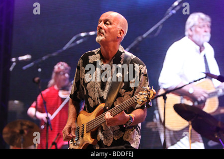 Dave Pegg mit Ric Sanders und Simon Nicol am Fairport Konventionen Cropredy Festival 15. August 2009 Stockfoto