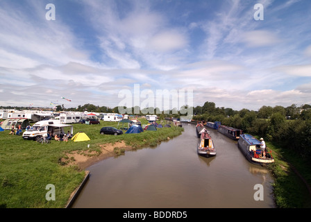 Der Fairport Cropredy Convention freundliche Musik festliche in der Nähe von Banbury Oxfordshire auf dem Süden Oxford-Kanal Stockfoto