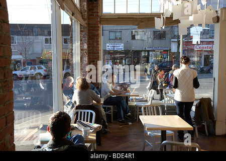 Gönner-Kunden im Restaurant Diner Coffee-Shop, Vancouver, BC, Britisch-Kolumbien, Kanada Stockfoto