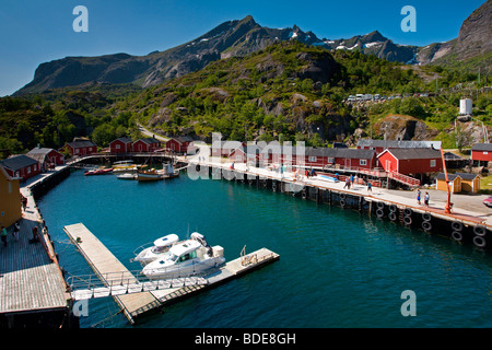 Flakstad Insel: Nusfjord Fischerdorf Stockfoto