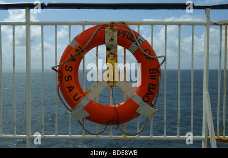 Rettungsring an Bord der "stolz von Bilbao" Stockfoto