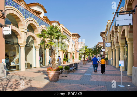 Shopping Center Fidenza Village, Fidenza, Provinz von Parma, Italien Stockfoto