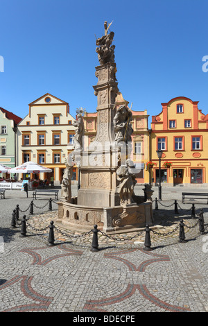 Lądek Zdrój Altmarkt an einem sonnigen Sommertag niedriger Schlesien Polen Bad Landeck Stockfoto