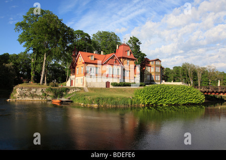 Villa in der Stadt Park von Kuressaare auf Saaremaa Insel Estland baltischen Staat Osteuropas Foto von Willy Matheisl Stockfoto