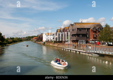 Boot auf dem Fluss Arun in Arundel, West Sussex, Großbritannien Stockfoto